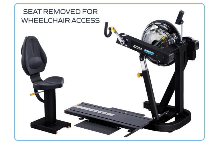 FluidExercise E850 со снятым сиденьем и доступом для кресла-коляски